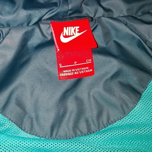 Nike Wind breaker jacket - Picture 3 of 3